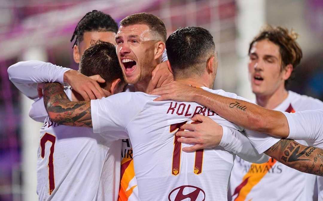 Jogadores da Roma; futebol na Itália está sem jogos desde 9 de março e não há previsão de quando será retomado