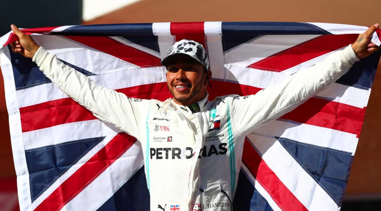 O piloto britânico Lewis Hamilton assume a liderança da temporada 2020 da Fórmula 1